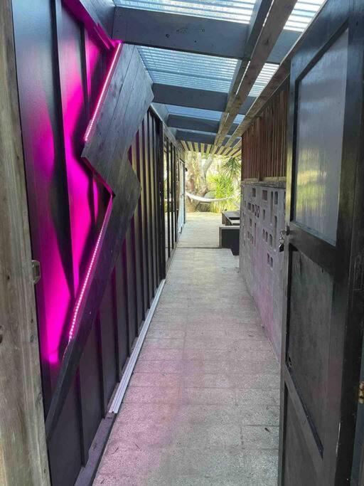 Electric Waihi Beach House - Family & Dog Friendly, Close To Beach, Pool Table, Outdoor Fire Room, Skate Ramp Bowentown Dış mekan fotoğraf